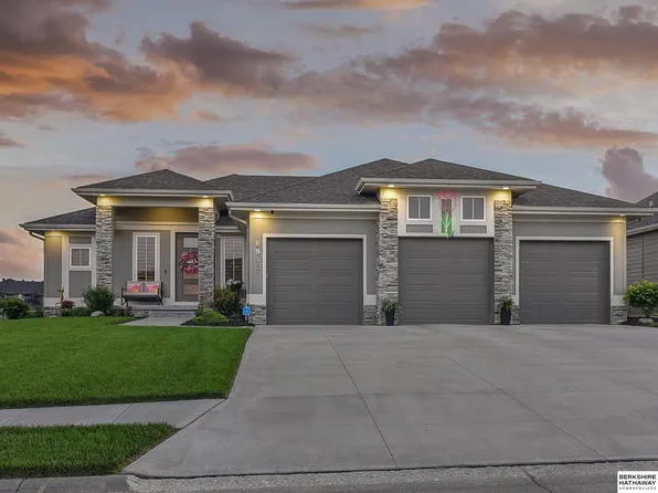 8914 N 171st St, Bennington, NE 68007