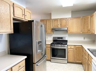 8713 Windsor Rd, Windsor, CA 95492