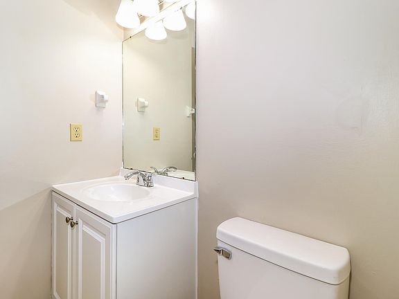 4th image of 4214 Cedartree Dr