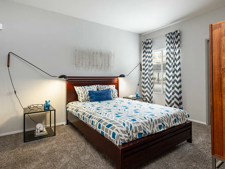 Ventana Canyon Apartments — Photo 19