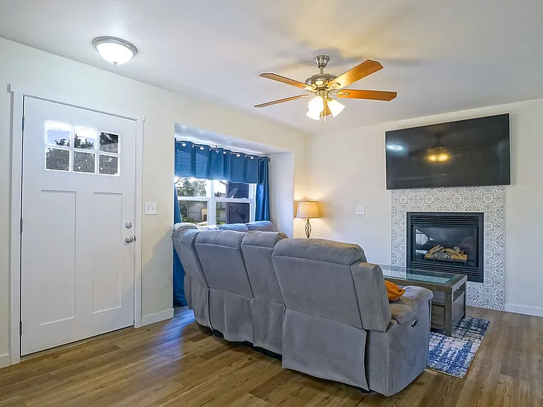 5038 Chariot Dr — Photo 35