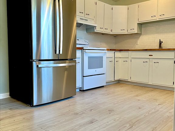 New Kitchen Appliances, Flooring, countertops,lighting & windows