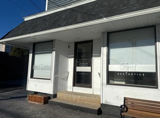 1675 Cranston St FL 2, Cranston, RI 02920