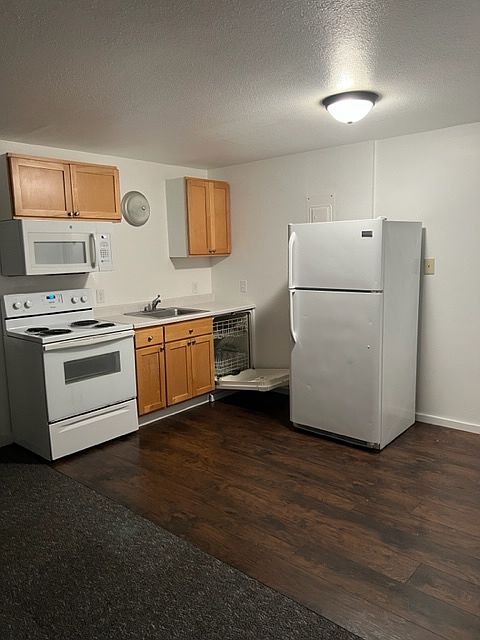 1st image of 509 N 85th St #9