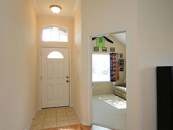 3rd image of 2710 Sandal Walk