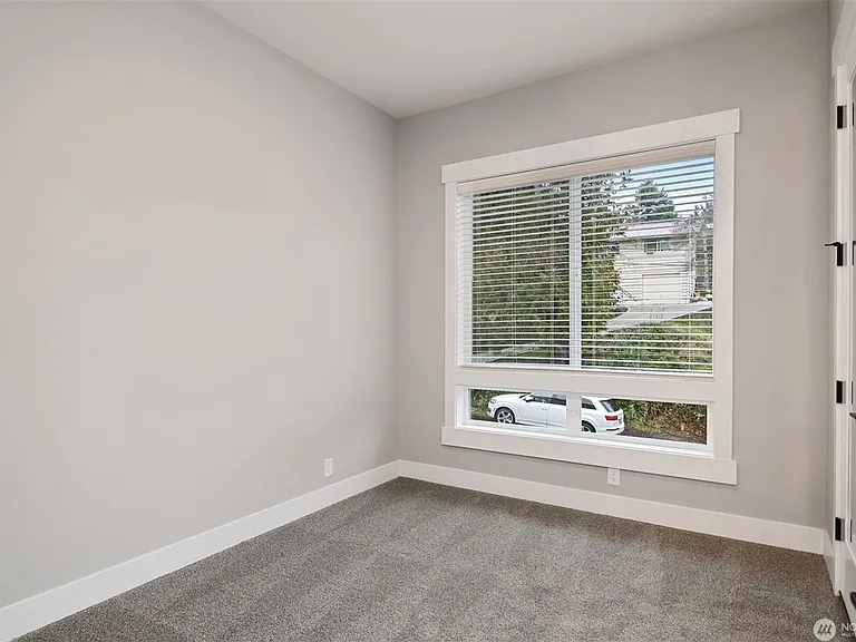 7585 S 130th Pl — Photo 12