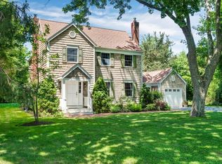 21 Halsey Rd, Remsenburg, NY 11960