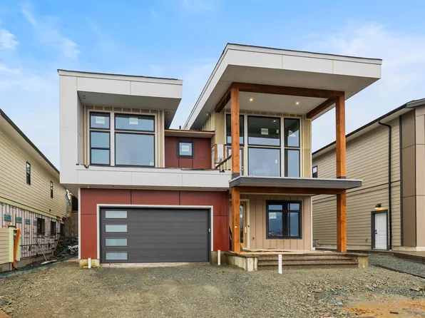 47262 Valerie Pl, Chilliwack, BC V2P 7W9