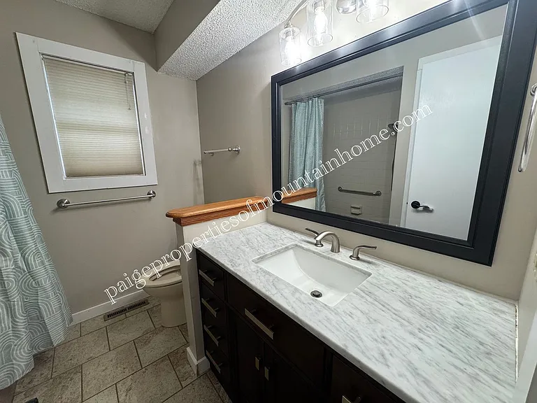 106 Parkview Cir — Photo 15