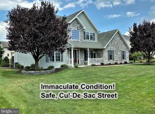 1751 Barnegat Light Dr, Chambersburg, PA 17202
