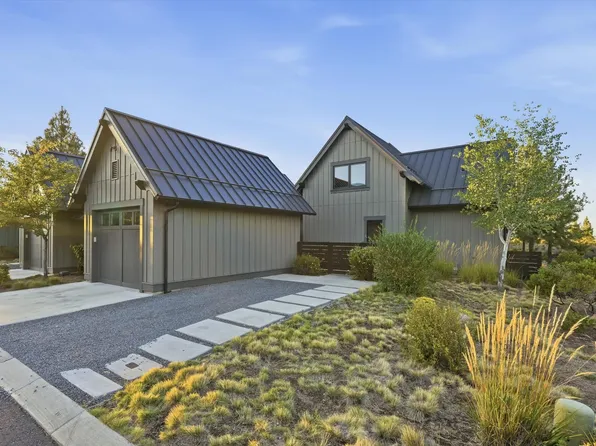 19376 Blue Bucket Ln, Bend, OR 97702