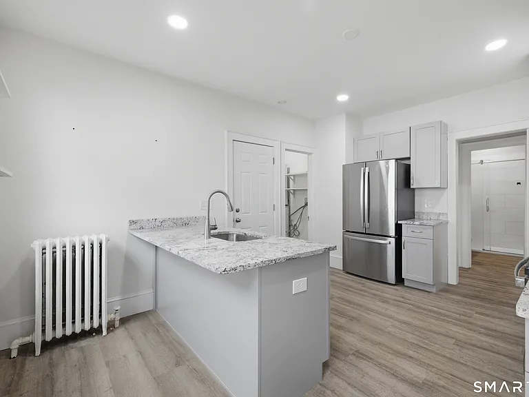 65 Dover Rd — Photo 5