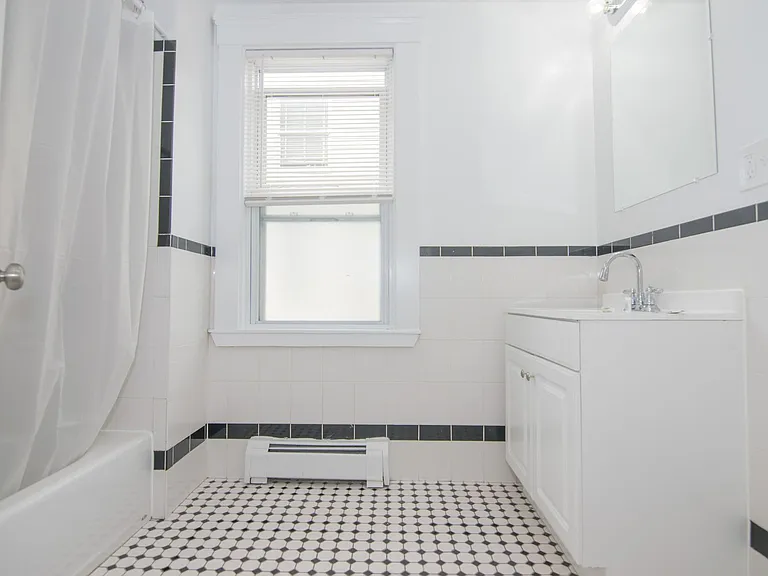 12 Chester St #101 — Photo 4