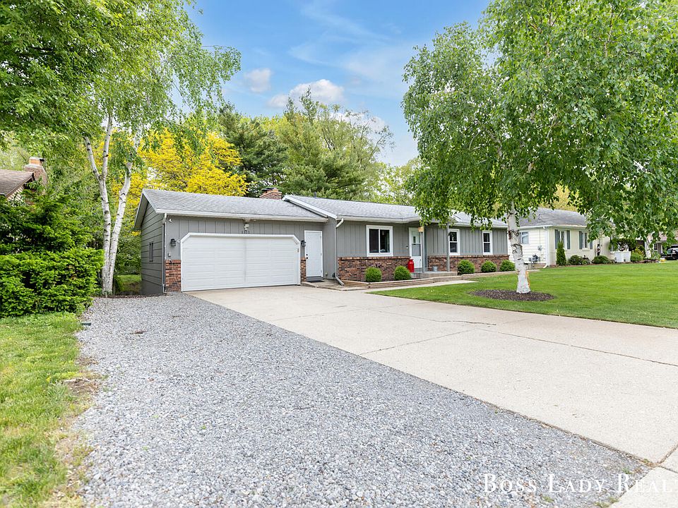 1311 Gentian Dr SE, Kentwood, MI 49508 | Zillow
