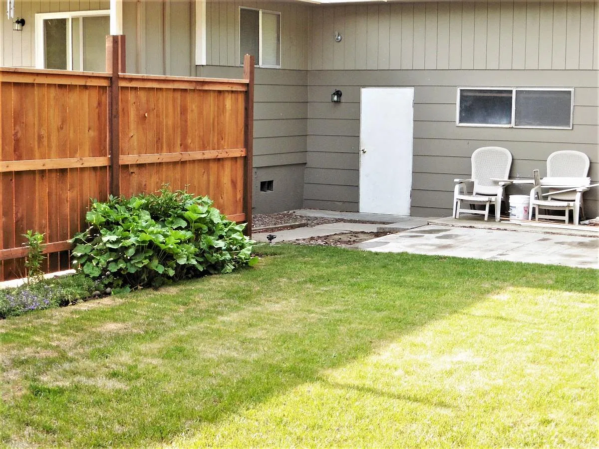 2 bed, 1300 sqft, $1,350 — Photo 2