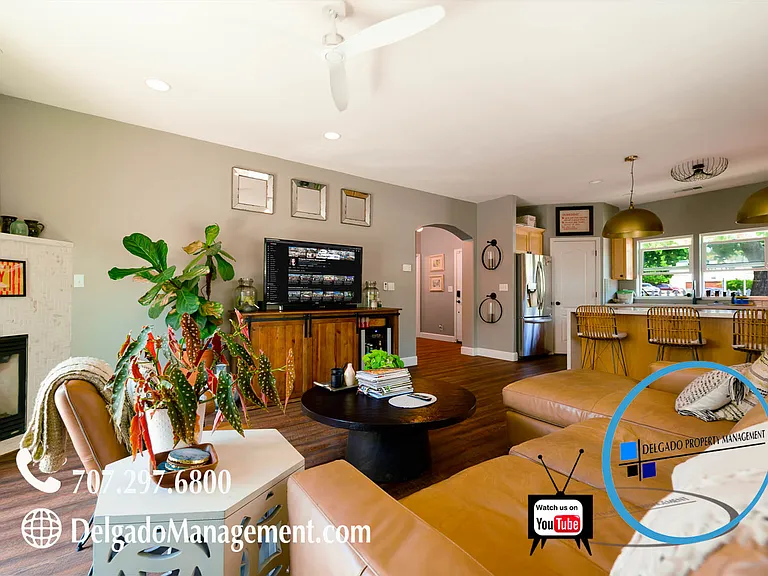 516 W J St — Photo 18
