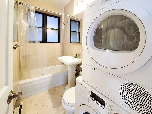 Rented by Citified Realty Group LLC | media 16