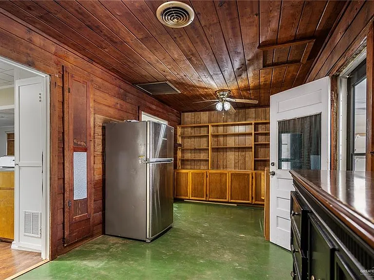 518 E Kelly Ave — Photo 11