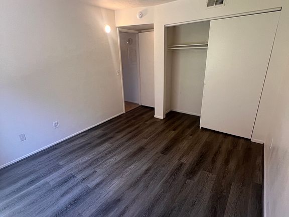 4th image of 1810 E Blacklidge Dr APT 712