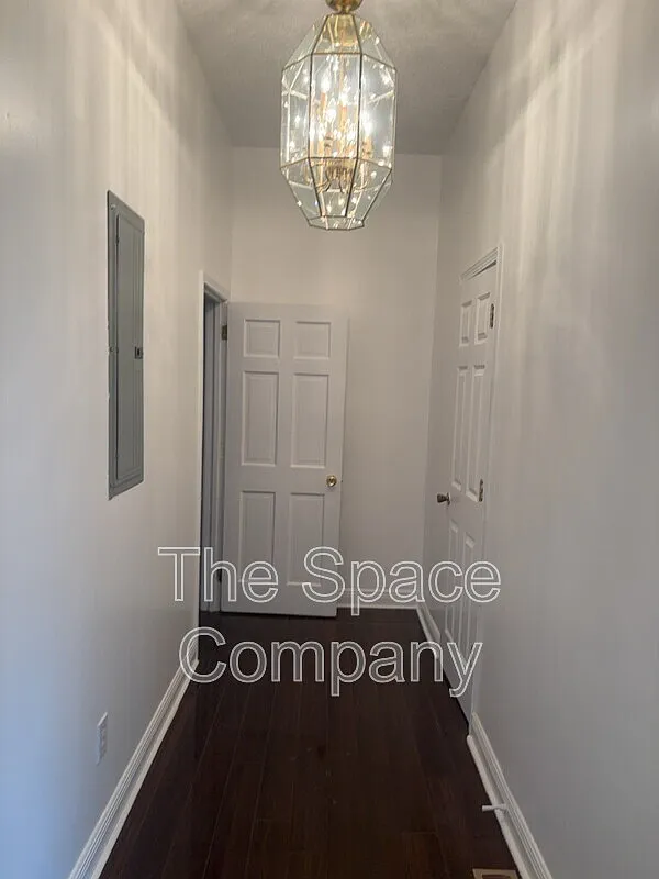 2 bed, 1.0 bath, 1000 sqft, $2,500 — Photo 3