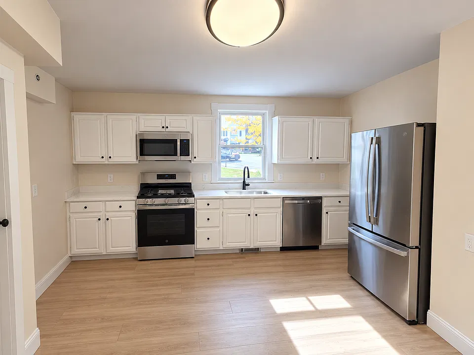 297-299 Cabot St #1