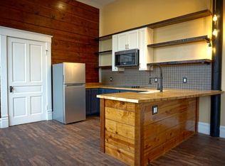 100 W Crawford St, Palestine, TX