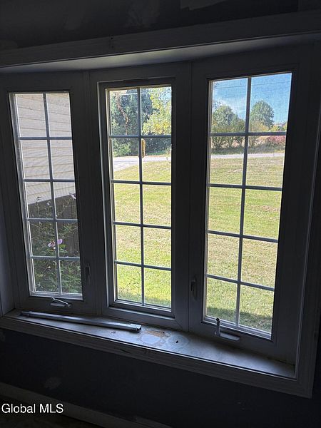 3rd image of 92 Brickhouse Road