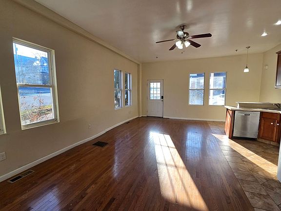 3rd image of 545 Prescott Ave APT 2