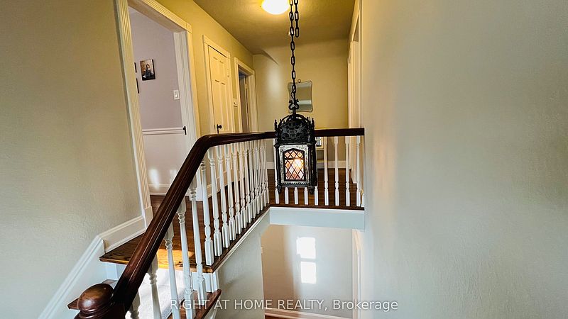 Toronto House for rent - 4 Bedrooms — photo 26