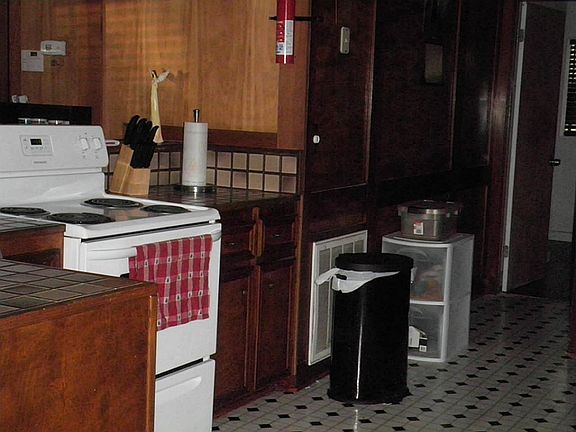 Kitchen with plenty of storage