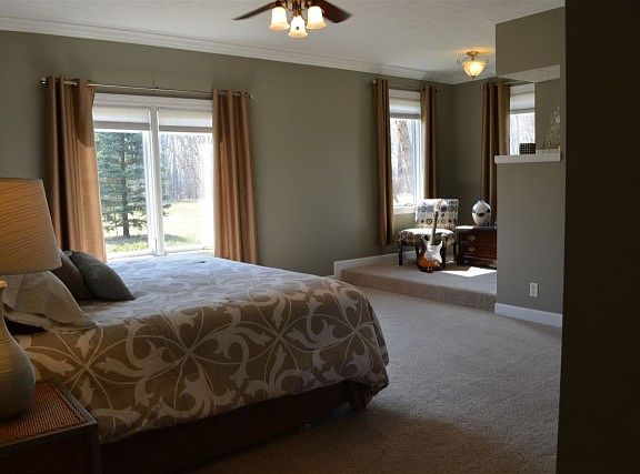 5th image of 4167 Farmstead Ln