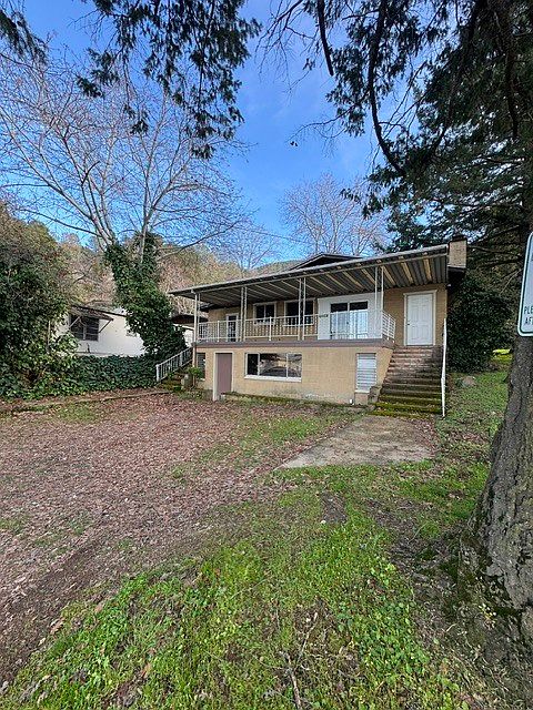 1st image of 3356 Cypress Ave