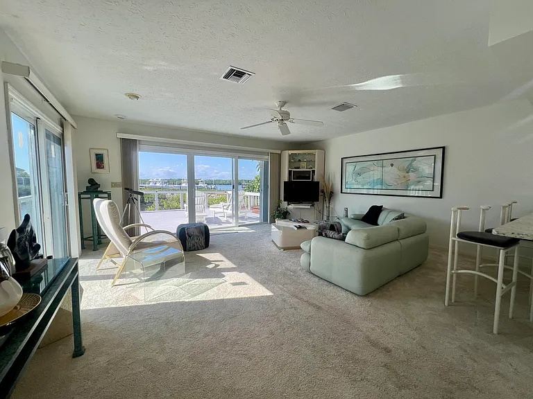 2486 Harbour Cove Dr — Photo 8