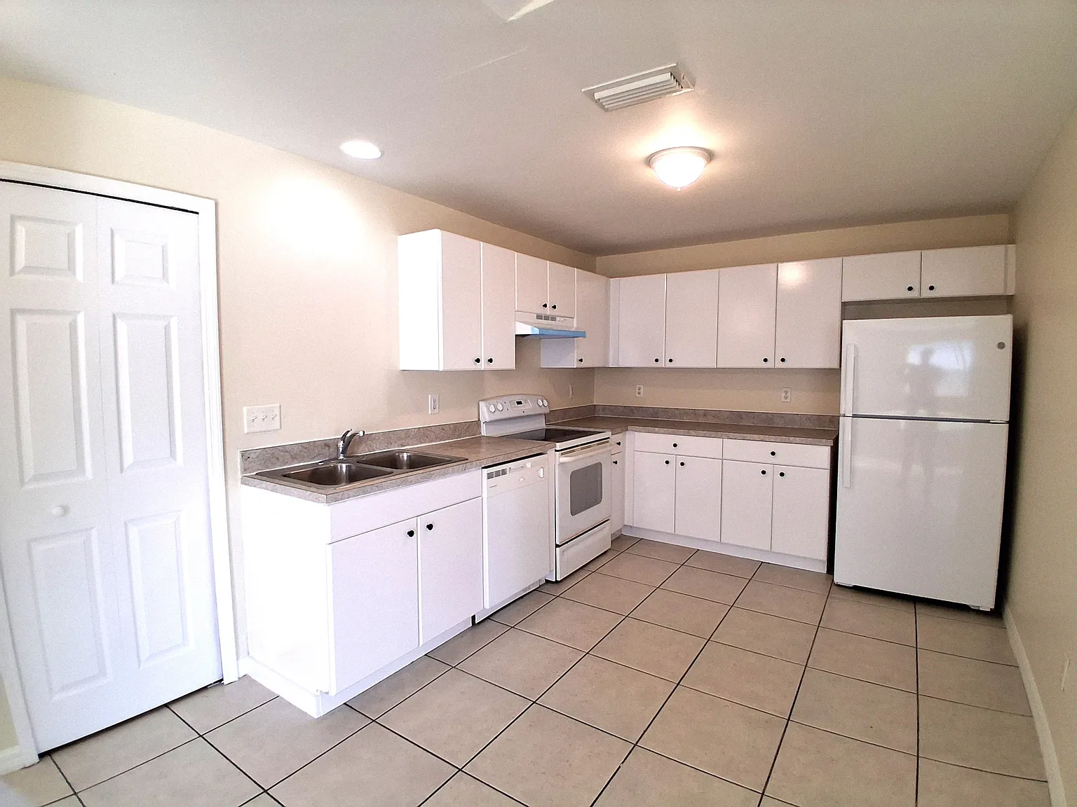 4624/4626 27th Street Southwest - #4624 — Photo 4