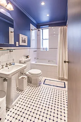 Sold by Compass | media 7