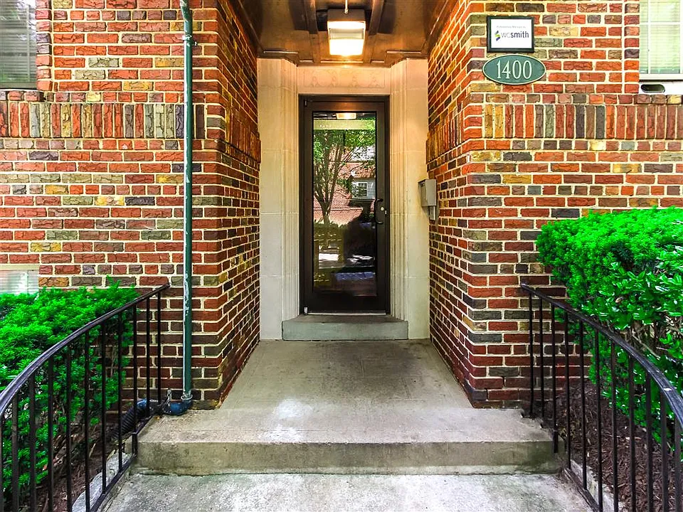 1400 Van Buren St NW