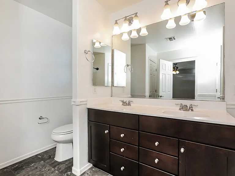5637 E Alder Ave — Photo 15