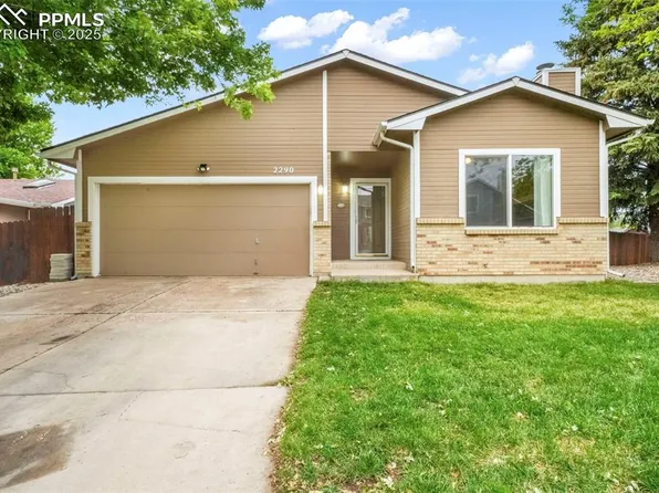 2290 Calistoga Dr, Colorado Springs, CO 80915