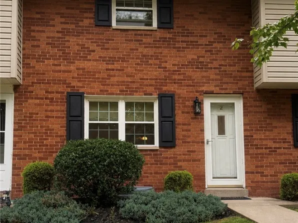 340 High St APT 2, Saxonburg, PA 16056