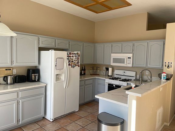4th image of 302 Canyon Spirit Dr