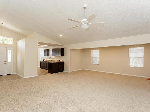 5th image of 1329 High Plains Dr S