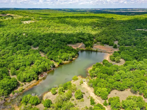 Middlebrooks Ln, Jacksboro, TX 76458