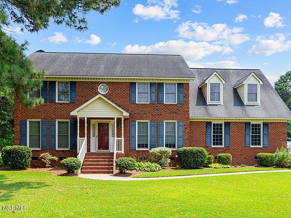 2nd image of 122 Knight Drive