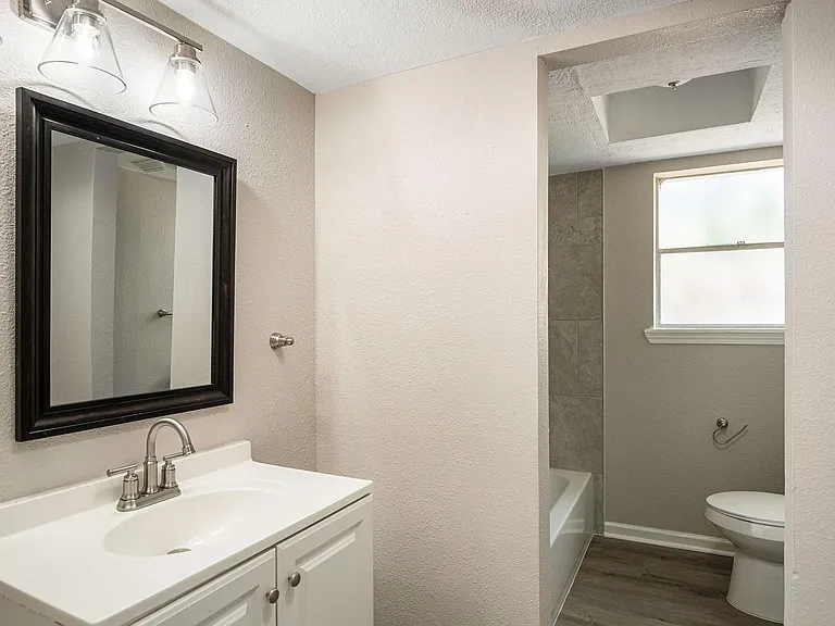 1702 Athens Dr — Photo 29