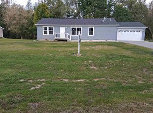 4762 Hooks Mill Dr, Adrian, MI 49221