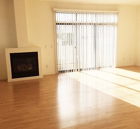 5th image of 1226 23rd St Unit 6