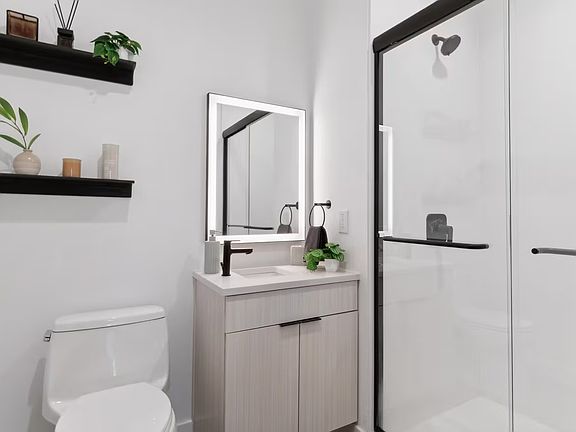 5th image of 1108 Nueces St #302PRICEPERBED