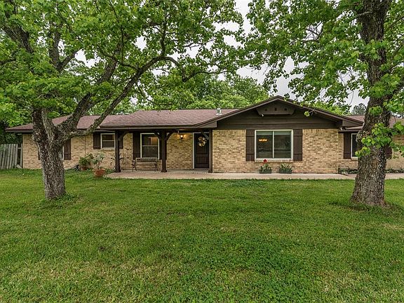2nd image of 4033 Skylark Way