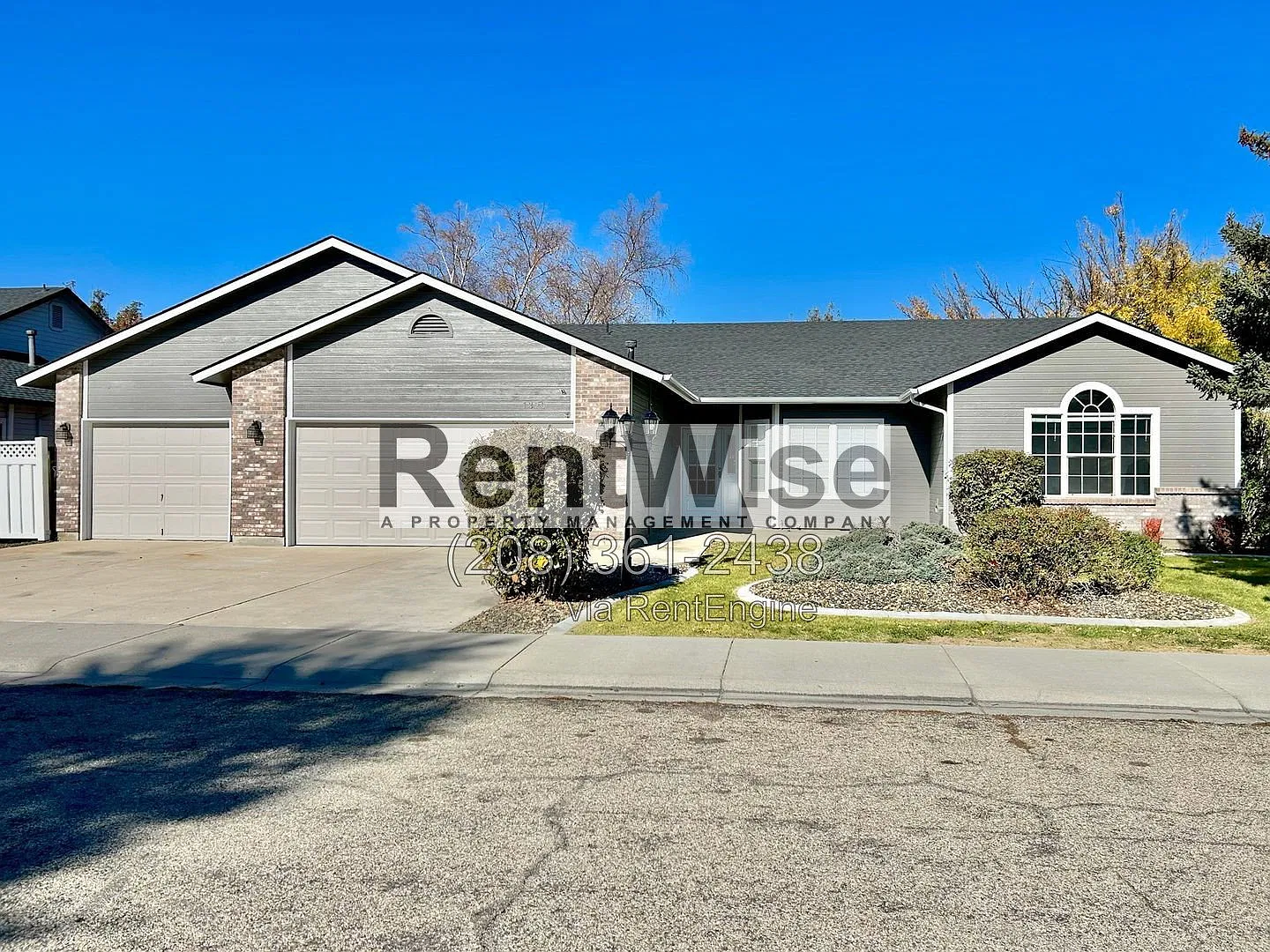 4 bed, 2.5 bath, 2095 sqft, $3,195 — Photo 1