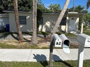 5635 Grant St, Hollywood, FL 33021